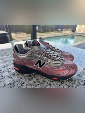 New Balance Pink & Silver 1000 Series Sneakers Womens 10.5